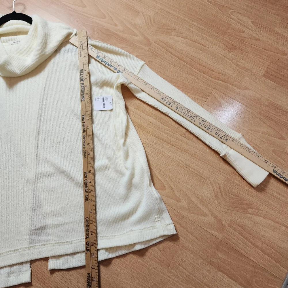 NWT We The Free‎ Split Back Juicy Ribbed Cream Cowl Sweater Oversized Size XS